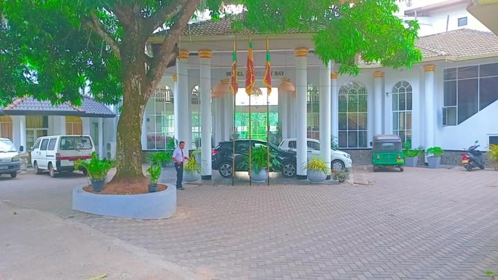 Hotel Elephant Bay Pinnawala  Exterior photo