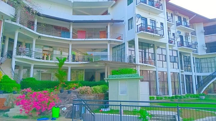 Hotel Elephant Bay Pinnawala  Exterior photo